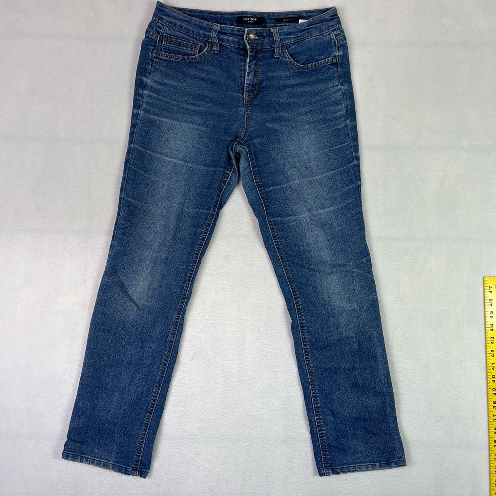 Nine West Curvy Straight  cotton blend denim Blue jeans size 4